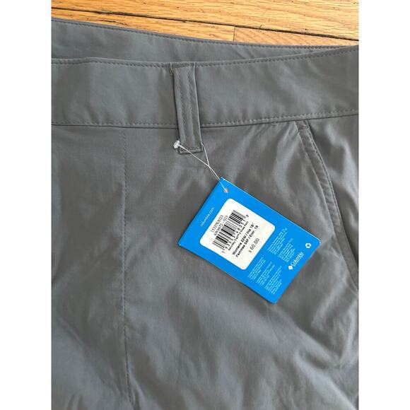 Columbia Women’s Capri Pants 22W Gray Plus Size Outdoor Hiking Travel Quick Dry - Picture 2 of 5